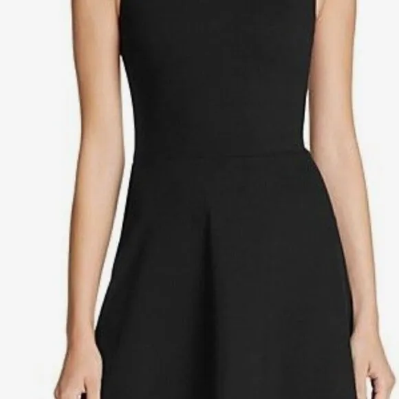 Aqua Scallop Color-Block Dress - Black &amp; White - Size Medium 🖤