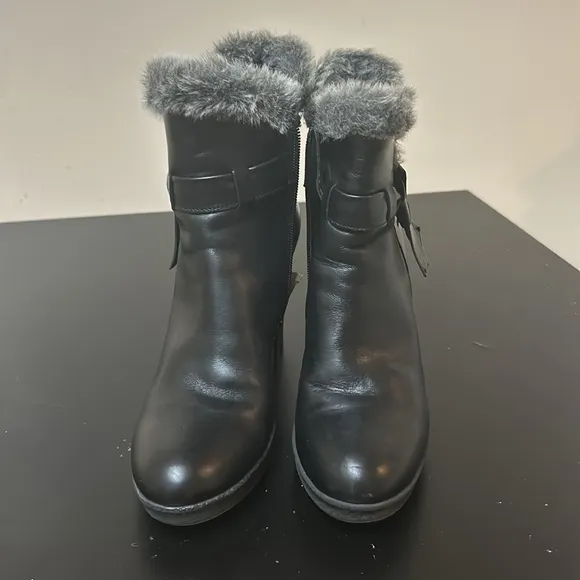 Aquatalia Russell &amp; Bromley Boots Leather Block Heel Ankle Black Mob Wife Sz 7.5