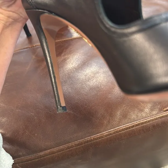 AquaZurra pumps