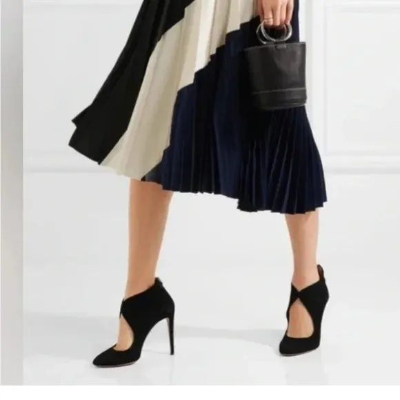 AquaZurra pumps