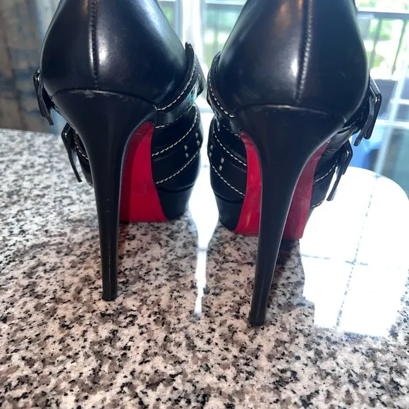 AUTHENTIC Christian Louboutin Black Peep-Toe Heels. Size 38.5