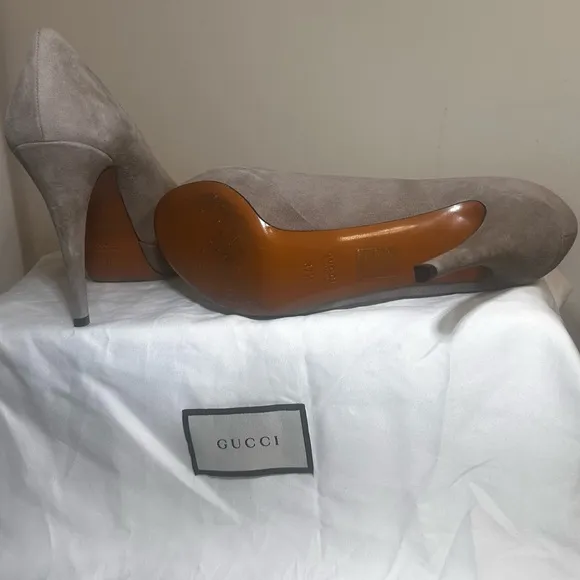 Authentic Gucci Betty Fawn Suede Platform Heels wGucci Duster Bag,Box&amp;Shopper