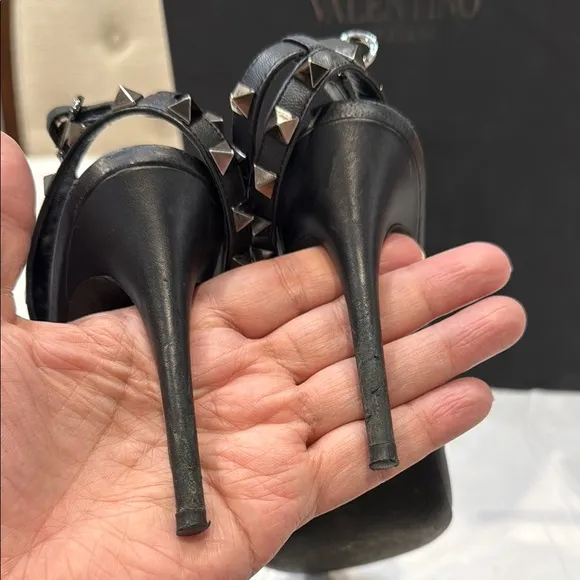 Authentic Valentino Garavani Noir Studded Women's Heels