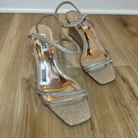 BADGLEY MISCHKA Pale Gold Unity Wedge Sandals Size 8