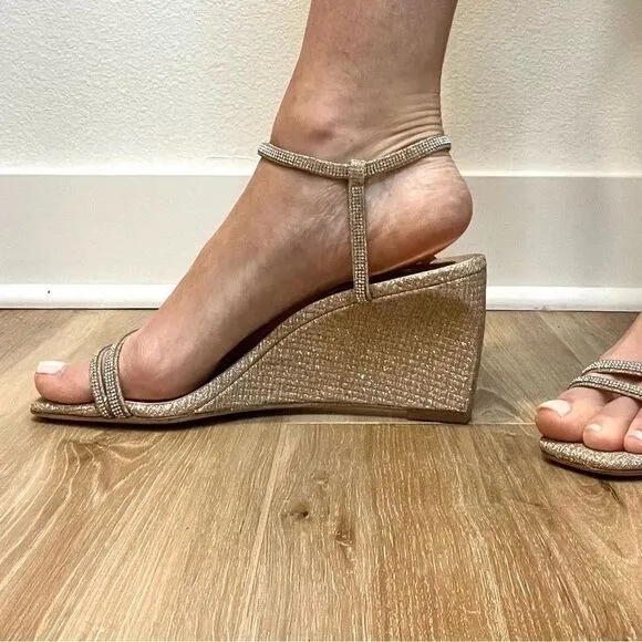 BADGLEY MISCHKA Pale Gold Unity Wedge Sandals Size 8