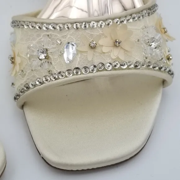 Badgley Mischka Tayten Block Heel Sandals, Ivory, Women's Size 11