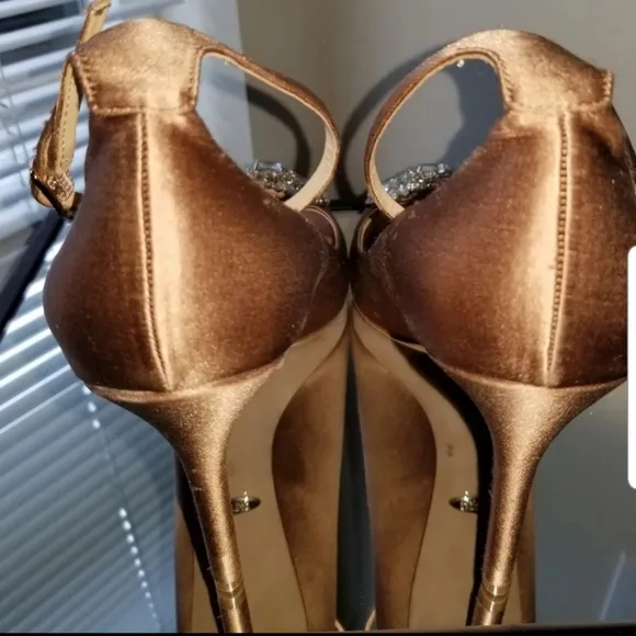 BADGLEY MISCHKA women's shoes