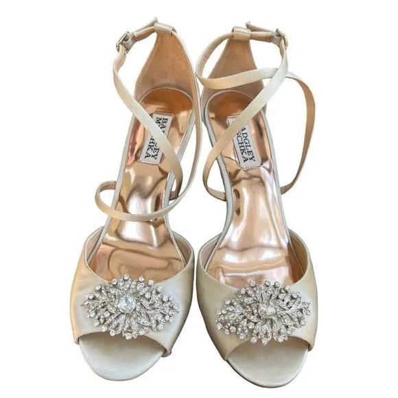 Badgley Mischka Womens Abigail Wedge Shoes size 7.5 3.5” wedge