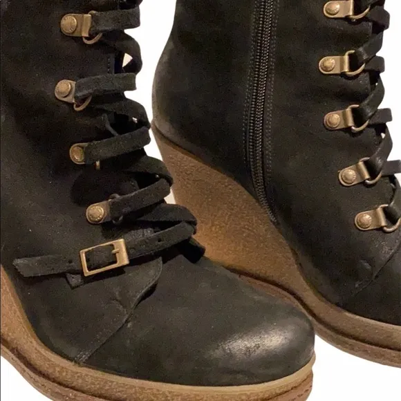 Badura black suede made with natural leather Platform shoes