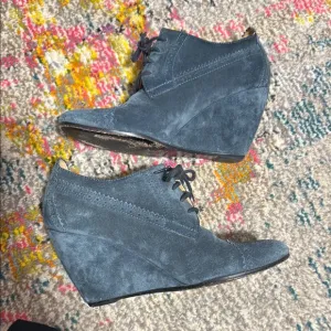 BALENCIAGA WOMENS WEDGE BOOTIES BLUE SUEDE 38.5