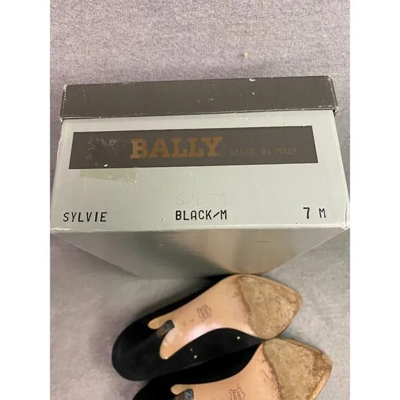 BALLY WOMEN'S PUMP HEEL‎ SHOES BLACK SUEDE W/ GOLD FLOWER SIZE 7 M SLIGHTLY USED