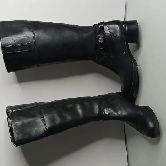 Bandolino  BD - BAYA - Tall Leather Boots w/Buckle Detail- Black - size 6M