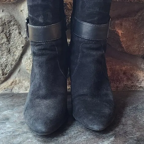 Bandolino BDellura Black Suede Knee High Boots Size 6M