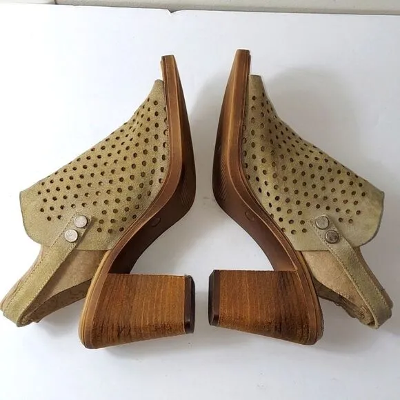 Barbara Barbieri Perforated Taupe Suede Block Heel Sandals Sz 10