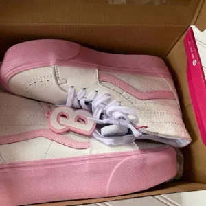 Barbie Vans SK8