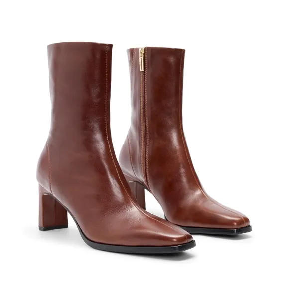 Bared Kingfisher Golden Tan Leather Heeled Boots