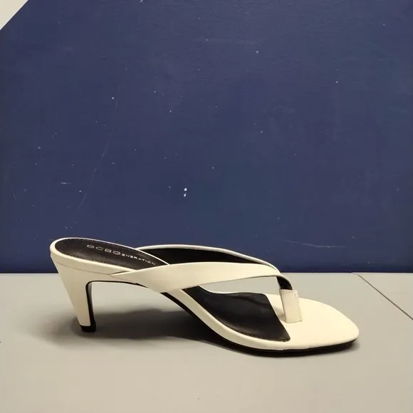 BCBGeneration Tabina Sandals Women's 9 Black White Tapered Block Heel GN203810