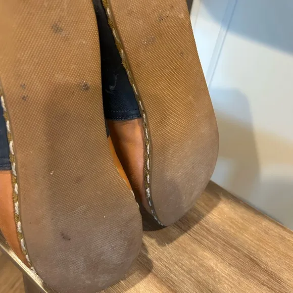 Beautiful Sabah leather shoes 43 11