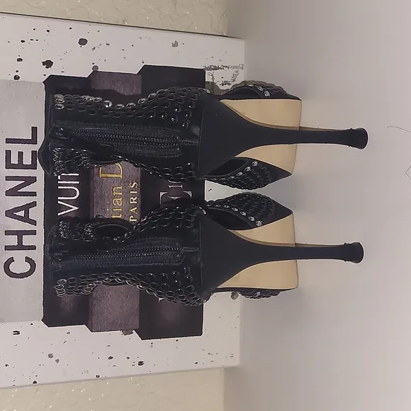 BEBE &quot;Cassandra&quot; studded cutout heel bootie sandal sz 8