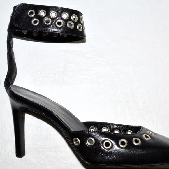 BEBE CHARLOTTE NEW SZ 5 M BLACK METAL GROMMETS LEATHER SANDALS PUMPS HEELS ITALY