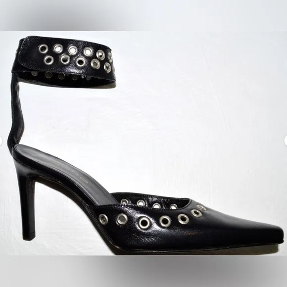 BEBE CHARLOTTE NEW SZ 5 M BLACK METAL GROMMETS LEATHER SANDALS PUMPS HEELS ITALY