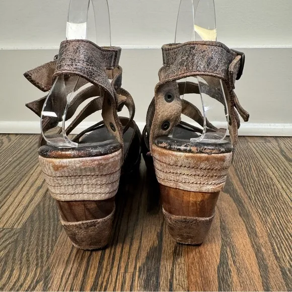 Bed Stu Juliana Distressed Leather Wedge Sandals size 8