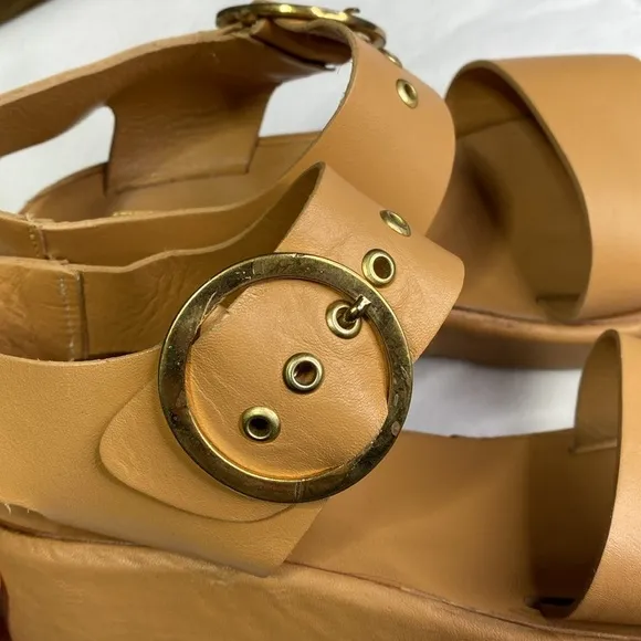 Beek Swan Platform Sandals Size 8