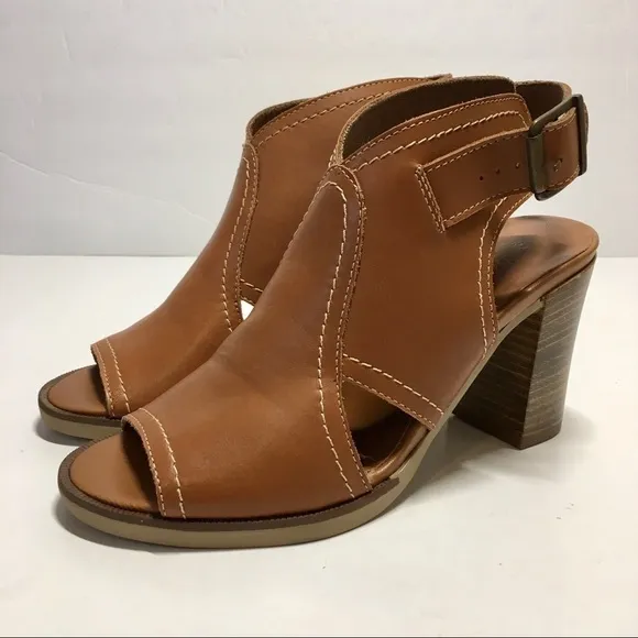 Bella Vita Viv Italy Leather Block Heel Sandals 5M