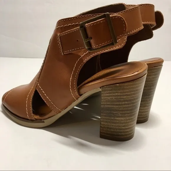 Bella Vita Viv Italy Leather Block Heel Sandals 5M