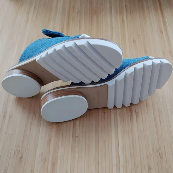 Bernardo Alice Slide Sandals