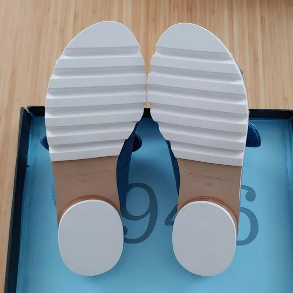 Bernardo Alice Slide Sandals