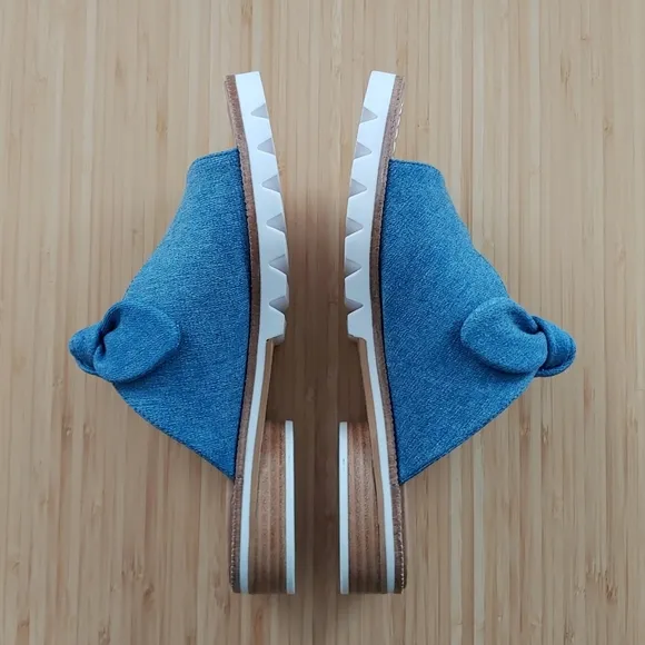 Bernardo Alice Slide Sandals