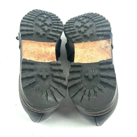 Bernardo Loafers 5 Black Leather Kiltie Fringe Studs Silver Leather Shoes Womens