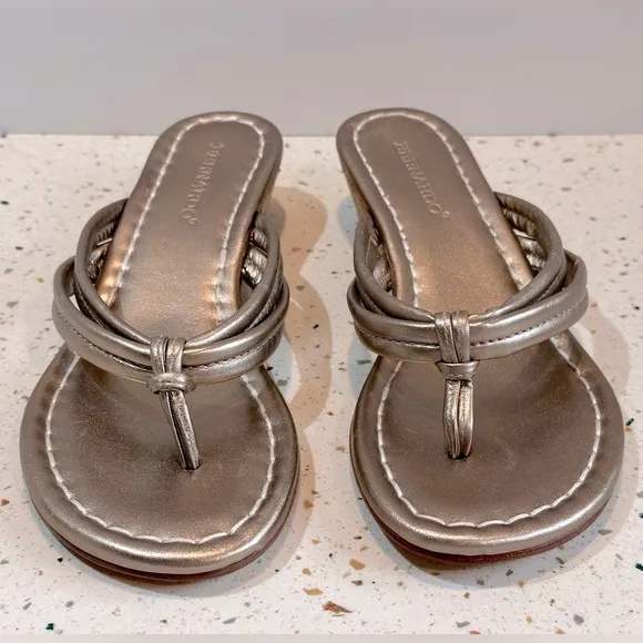 BERNARDO‎ Miami Leather Platinum Metallic Tong Cork Wedge Sandals