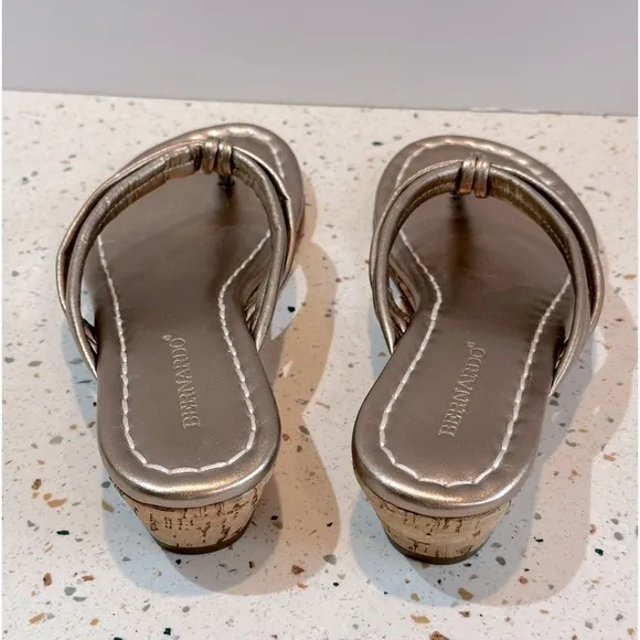 BERNARDO‎ Miami Leather Platinum Metallic Tong Cork Wedge Sandals