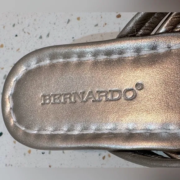 BERNARDO‎ Miami Leather Platinum Metallic Tong Cork Wedge Sandals