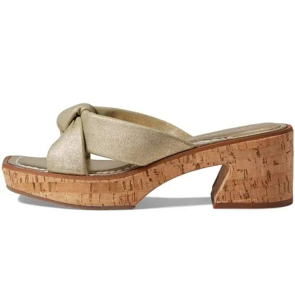 Bernardo NIB Metallic Suede Jolie Heel Sandals in Champagne