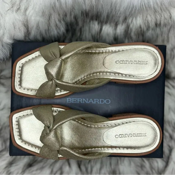 Bernardo NIB Metallic Suede Jolie Heel Sandals in Champagne