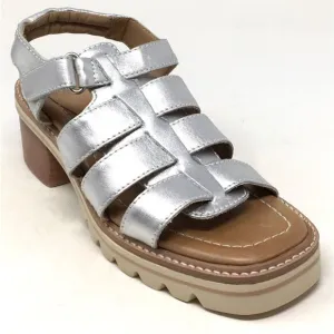 Bernardo Sasha Women's Size 6.5 Silver Leather Chunky Heel Strappy Sandals