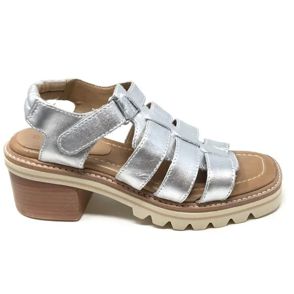 Bernardo Sasha Women's Size 6.5 Silver Leather Chunky Heel Strappy Sandals