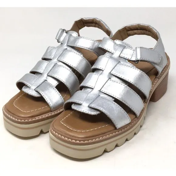 Bernardo Sasha Women's Size 6.5 Silver Leather Chunky Heel Strappy Sandals