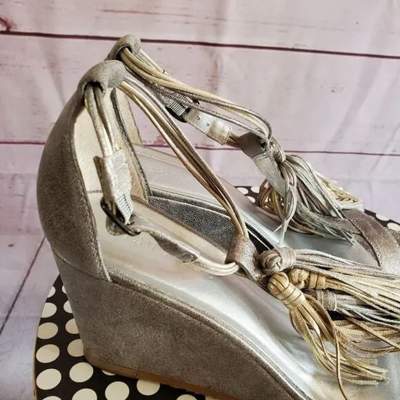 Bernardo Wedge Leather Tassel Open Toe Sandals Size 7.5 M