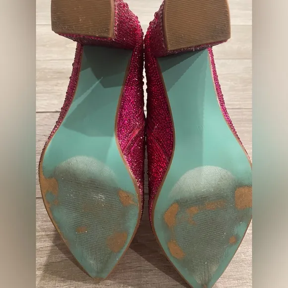 Betsey Johnson Cady rhinestone ankle boots in fuchsia. Size 10