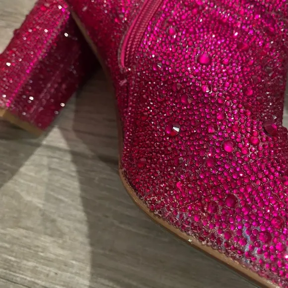 Betsey Johnson Cady rhinestone ankle boots in fuchsia. Size 10