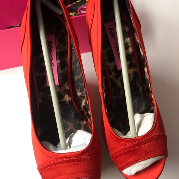 Betsey Johnson shoes red rose wedge heels sandals floral pinup doll rockabilly