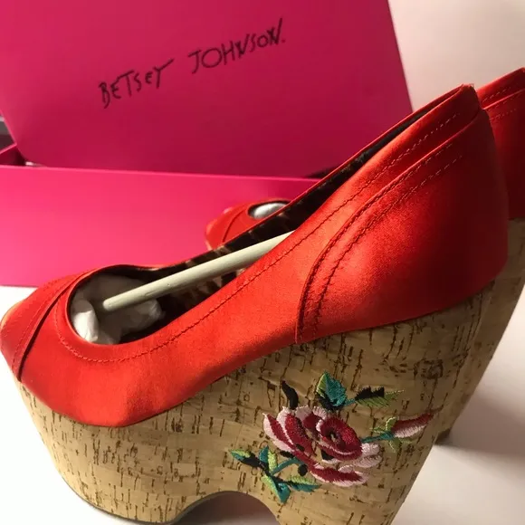 Betsey Johnson shoes red rose wedge heels sandals floral pinup doll rockabilly