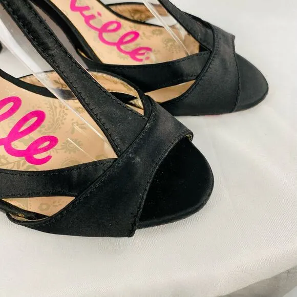 Betseyville Betsey Johnson Black Coated Fabric T-Strap Heel Sandals Size 8