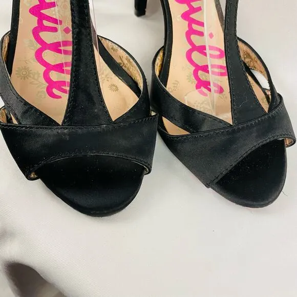 Betseyville Betsey Johnson Black Coated Fabric T-Strap Heel Sandals Size 8