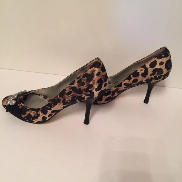 BEVERLY FELDMAN SHOES HEELS PEEP-TOE BLACK TAN ANIMAL PRINT BLING Size 7.5 M