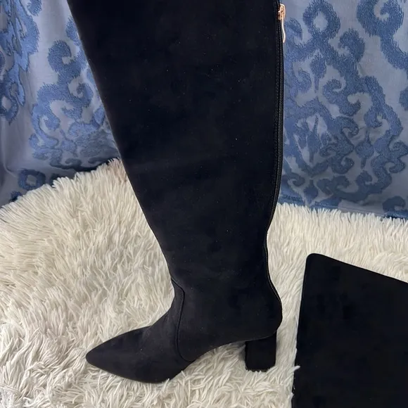 BILLINI CASTON EXTENDED CURVE BLACK SUEDE boots